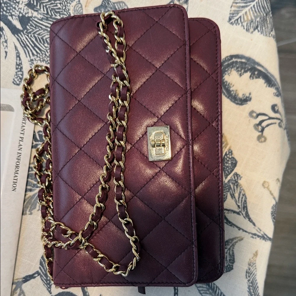 Chanel WOC- Purple Chanel 2.55 reissue - Picture 2 of 8
